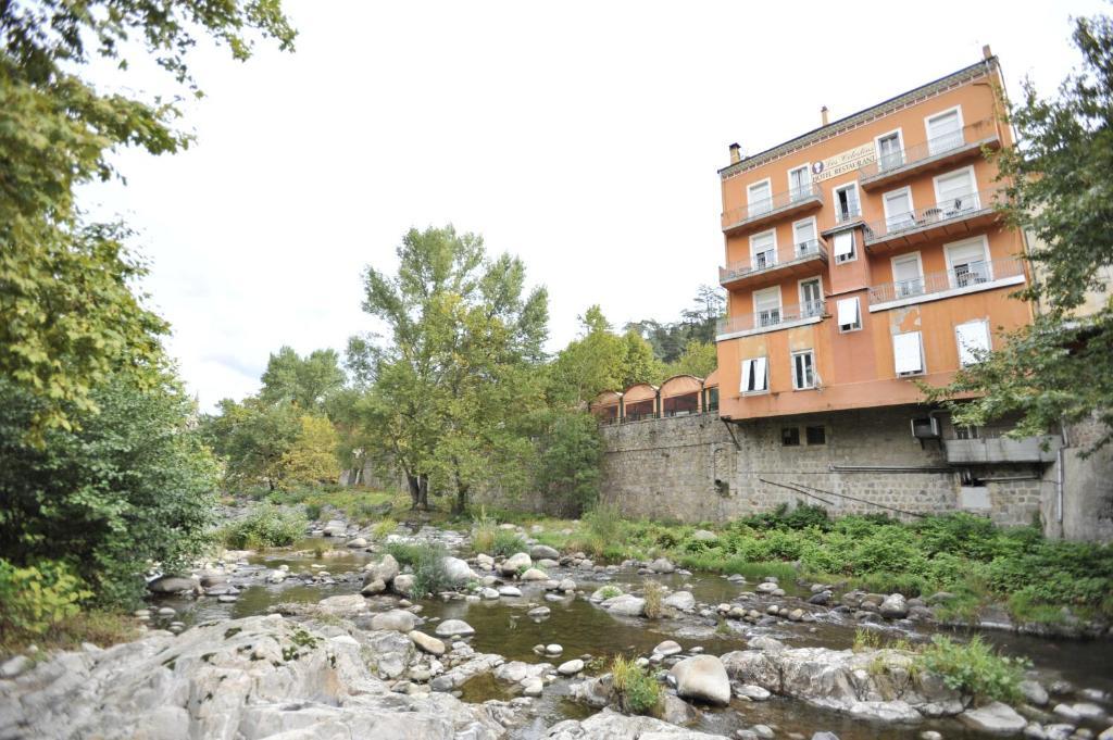Les Celestins Vals-les-Bains Bagian luar foto